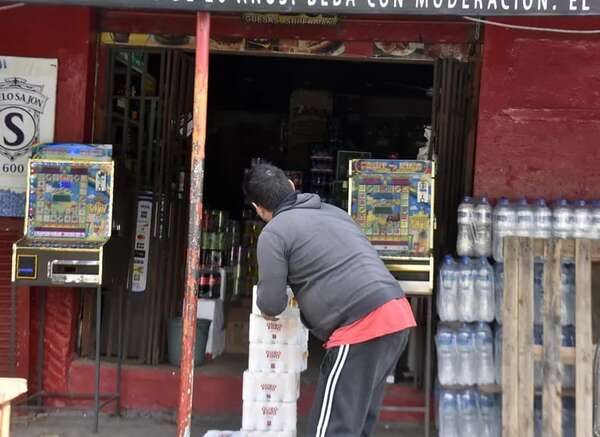 Gremios celebran promulgación de ley que prohíbe tragamonedas en comercios de libre concurrencia - Economía - ABC Color
