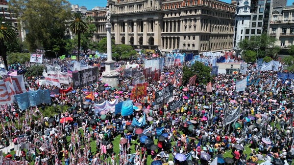 La mayor central obrera de Argentina convoca huelga general para el próximo 24 de enero