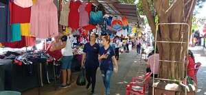 Comerciantes de Ciudad del Este esperan buenas ventas en el último tramo del año - ABC en el Este - ABC Color