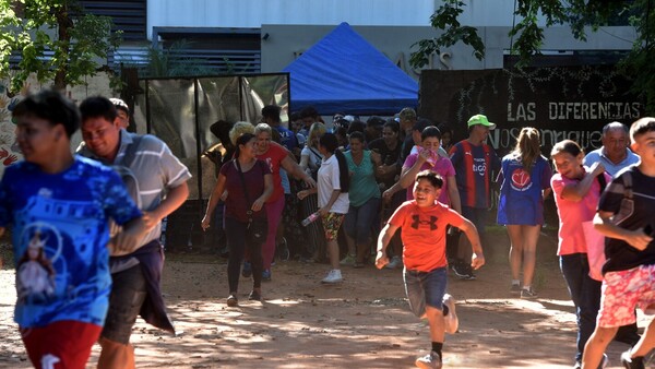 Con éxito inició feria de Corazones Abiertos para ayudar a los hogares
