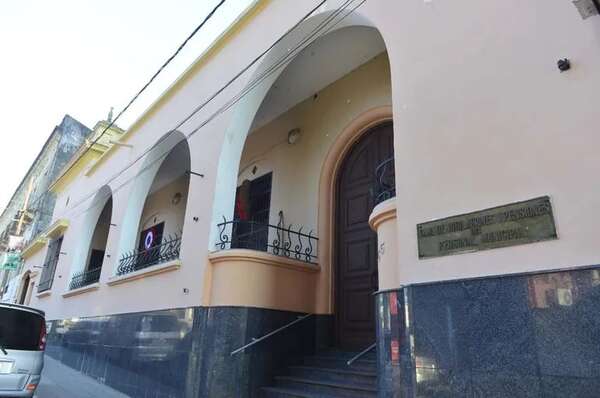 Solo 48 intendentes están al día con la Caja municipal de jubilaciones - Política - ABC Color