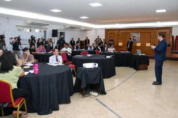 Rossel anuncia cambios técnicos en el TSJE - Política - ABC Color