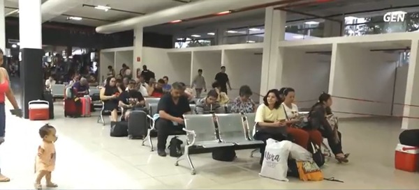 Masivo flujo de pasajeros en la Estación de Buses marca el cierre del año - ADN Digital