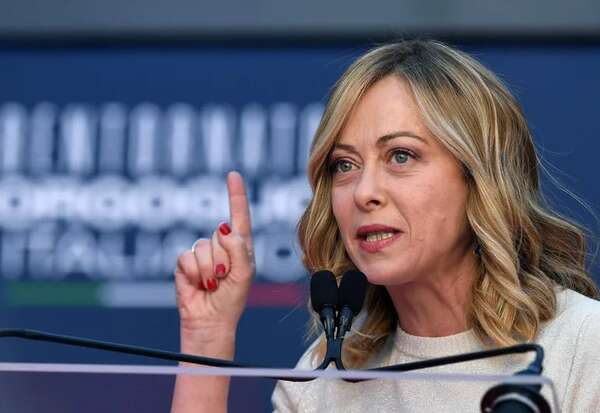 El diario italiano ‘Libero’ elige a Georgia Meloni como ‘hombre del año’ - Mundo - ABC Color