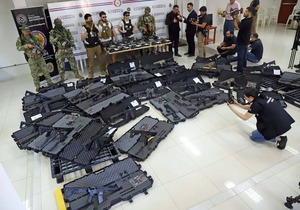 La Policía Nacional recibe más de 2.000 armas incautadas durante operativo - ADN Digital