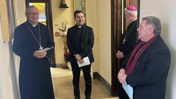 President Santiago Peña welcomes the appointment of the new Apostolic Nuncio in Paraguay - .::Agencia IP::.