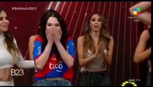 [VIDEO] Con la remera del Ciclón, Lali González clasificó a octavos de final del "Bailando"