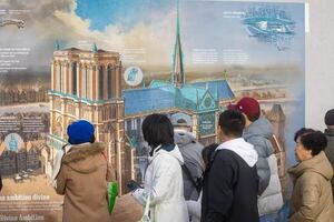 Macron anuncia un museo de Notre Dame junto a la catedral y nuevos vitrales contemporáneos - Viajes - ABC Color