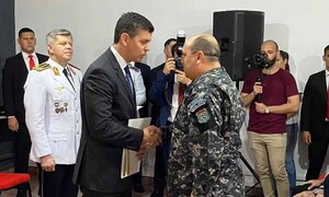 Condecoran a agente del grupo Lince herido en el operativo Veneratio – Prensa 5