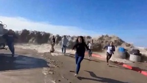 EE.UU.: Ola gigante impactó en playa de California y dejó 8 heridos - Unicanal