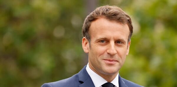Emmanuel Macron propone reformar el FMI y el Banco Mundial y adaptarlos al desaf铆o clim谩tico - Revista PLUS