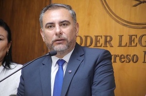 Alistan proyecto de ley para regular cargos de confianza en el Congreso
