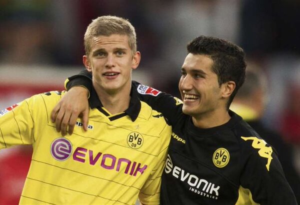 Borussia Dortmund refuerza equipo técnico con dos entrenadores adjuntos