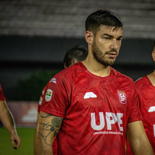 Versus / José Cañete seguirá su carrera en Chile