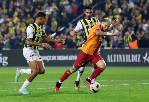 Versus / La Supercopa de Turquía, que debía jugarse en Arabia, fue aplazada por cuestiones "políticas"