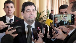 Fiscalía pide desestimar la denuncia contra Velázquez