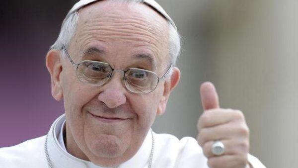 El papa Francisco dice que la memoria de Pelé permanece indeleble
