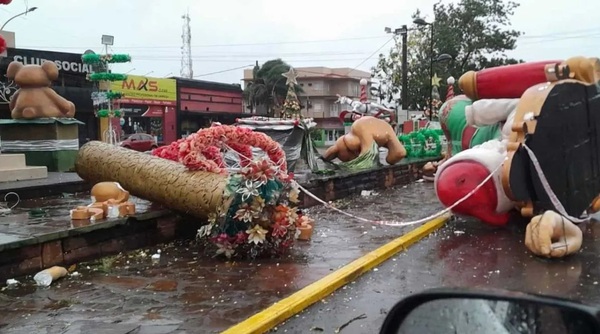 Feroz tormenta causó destrozos en al menos diez localidades de Misiones en Argentina