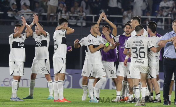 Versus / Asomaba para ser la gran estrella de Olimpia y ahora va cedido a la segunda de México
