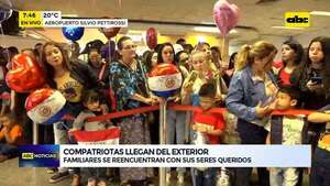 Video: Compatriotas llegan del exterior - ABC Noticias - ABC Color