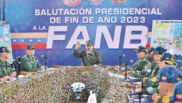 Ante “amenaza” británica, Venezuela moviliza a militares