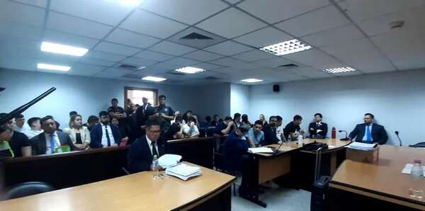 Caso Mercat: catorce acusados deben afrontar juicio oral y público - Policiales - ABC Color