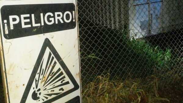 Robaron a "bulto" explosivos