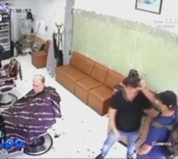 Delincuentes roban a mano armado una peluquería en Asunción - Paraguay.com