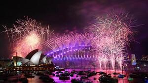 Video: Con Australia iluminando el cielo, algunos países ya dieron la bienvenida al 2024