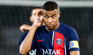 Versus / Seguir en el PSG o marcharse: Mbappé es libre para elegir