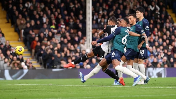 Arsenal se baja en la Premier y los Spurs vuelven al triunfo - La Tribuna