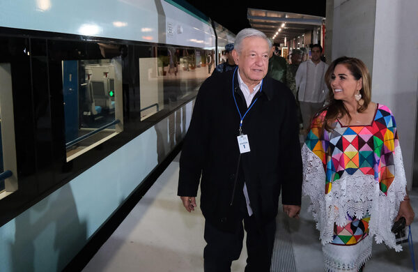 López Obrador inaugura el segundo tramo del Tren Maya en el sureste mexicano - MarketData
