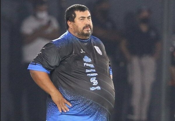 Humberto García deja la dirección técnica de Ameliano