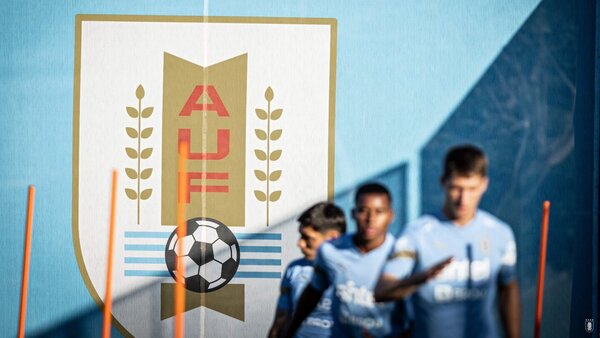 La selección de Uruguay concluye una nueva semana de trabajo