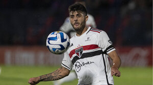 Versus / El defensor brasileño Lucas Beraldo firmó por el París Saint-Germain