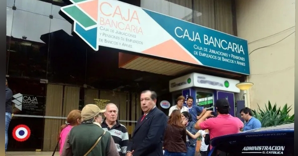 Jubilados de la Caja Bancaria convocan a manifestación por crisis administrativa