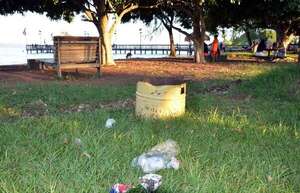 Visitantes decepcionados por la situación en la playa municipal de Areguá - Nacionales - ABC Color