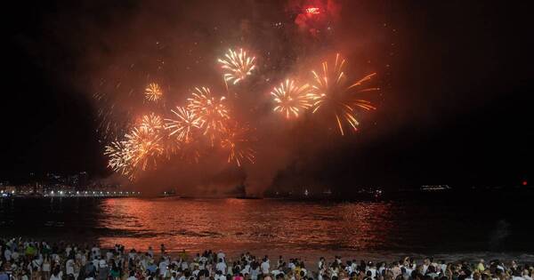 La Nación / Casi 2 millones de personas recibieron el nuevo año en playas de Copacabana