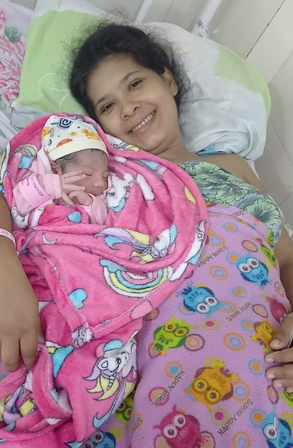 Rosaura Ayelén, la primera beba nacida en Paraguay en 2024 | 1000 Noticias