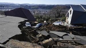 Japón desactiva alerta por tsunami y reporta 48 muertos a causa del terremoto