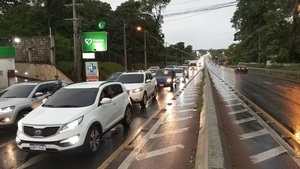 Operativo retorno y nuevas tarifas generaron largas filas en los peajes - ADN Digital