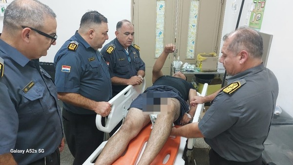 Agente de la Caminera fue embestido por conductor que se dio a la fuga | 1000 Noticias
