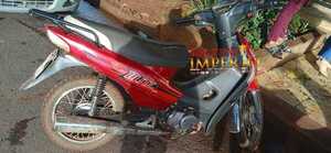 Recuperan motocicleta de una mujer que fue víctima de violento asalto - Radio Imperio 106.7 FM