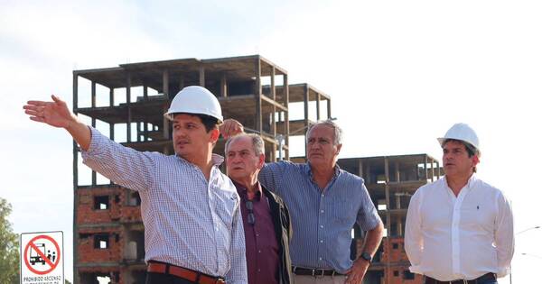 La Nación / Evalúan alternativas para incluir al sector privado al complejo habitacional de MRA
