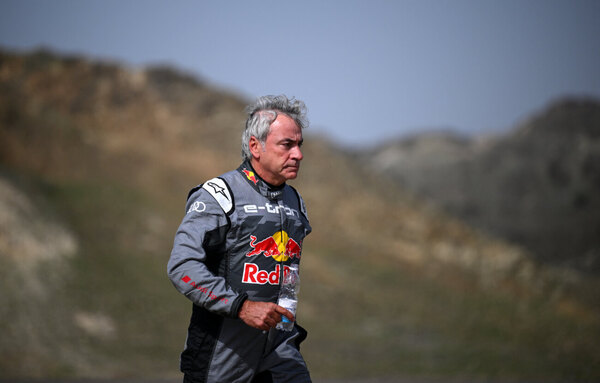 Versus / Carlos Sainz y su gran preparación física y mental para el Dakar 2024