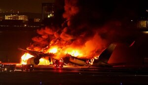 Japón: confirman 5 muertos tras el choque de dos aviones en Tokio - ADN Digital