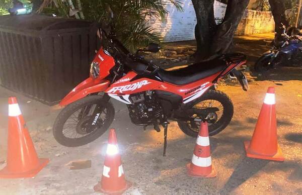 Roban una moto en Cuarto Barrio •