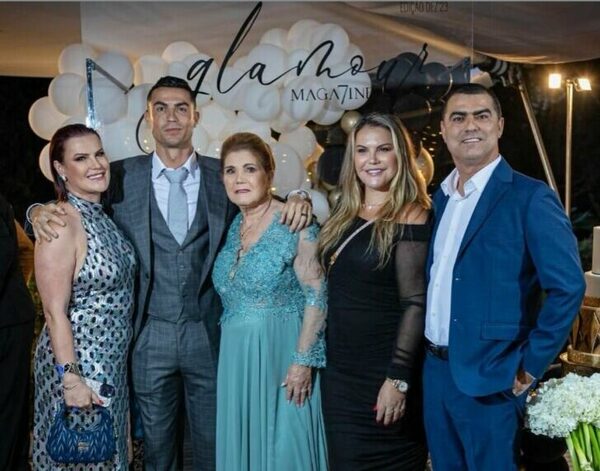 Versus / El lujoso obsequio de Cristiano Ronaldo para su madre