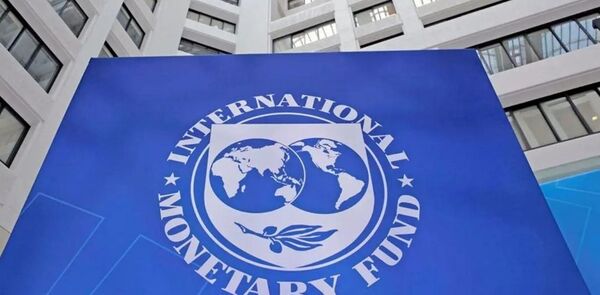 Delegaci贸n del FMI viajar谩 a Argentina para renegociar acuerdos por vencimientos - Revista PLUS