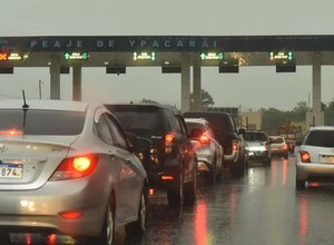 Embotellamiento en peaje: “Informes mencionan que muchos no tenían el monto correcto para abonar”, dice Caminera · Radio Monumental 1080 AM